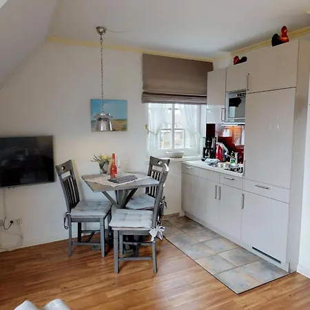 Apartment Arnika-hof Arnika Hof App 13 Wenningstedt-Braderup